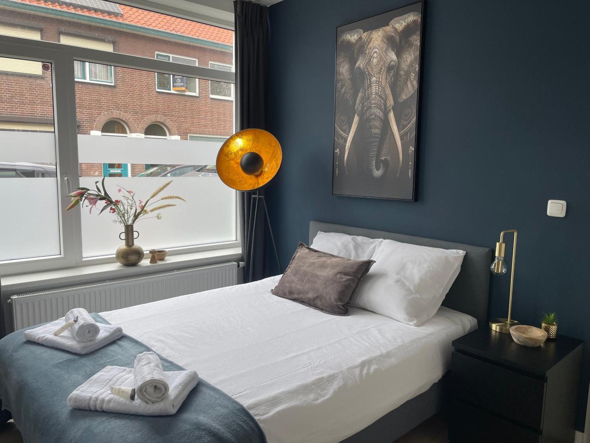 B&K Urban City Suites Tilburg Exterior foto